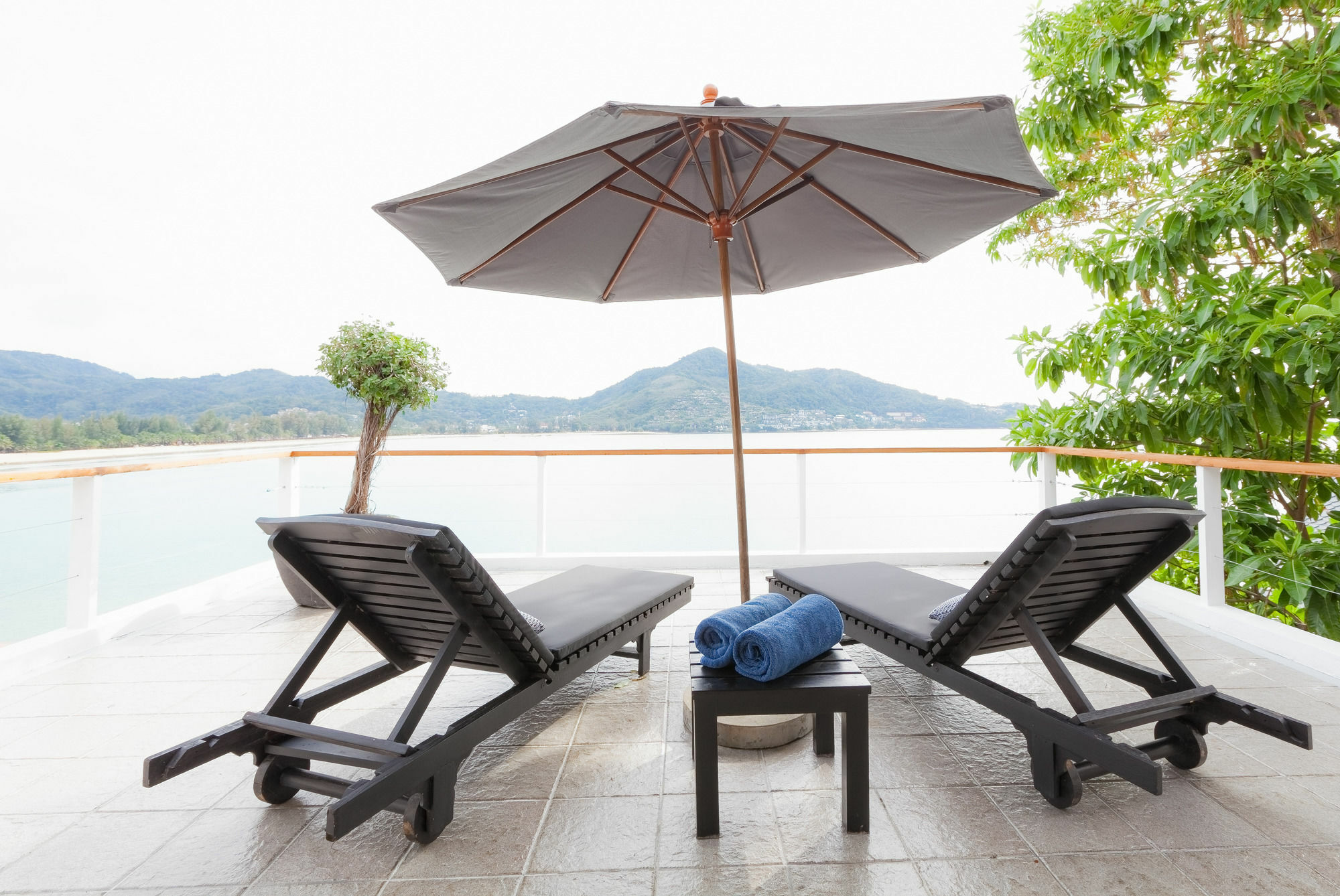 Villa Nevaeh Kamala Beach Buitenkant foto