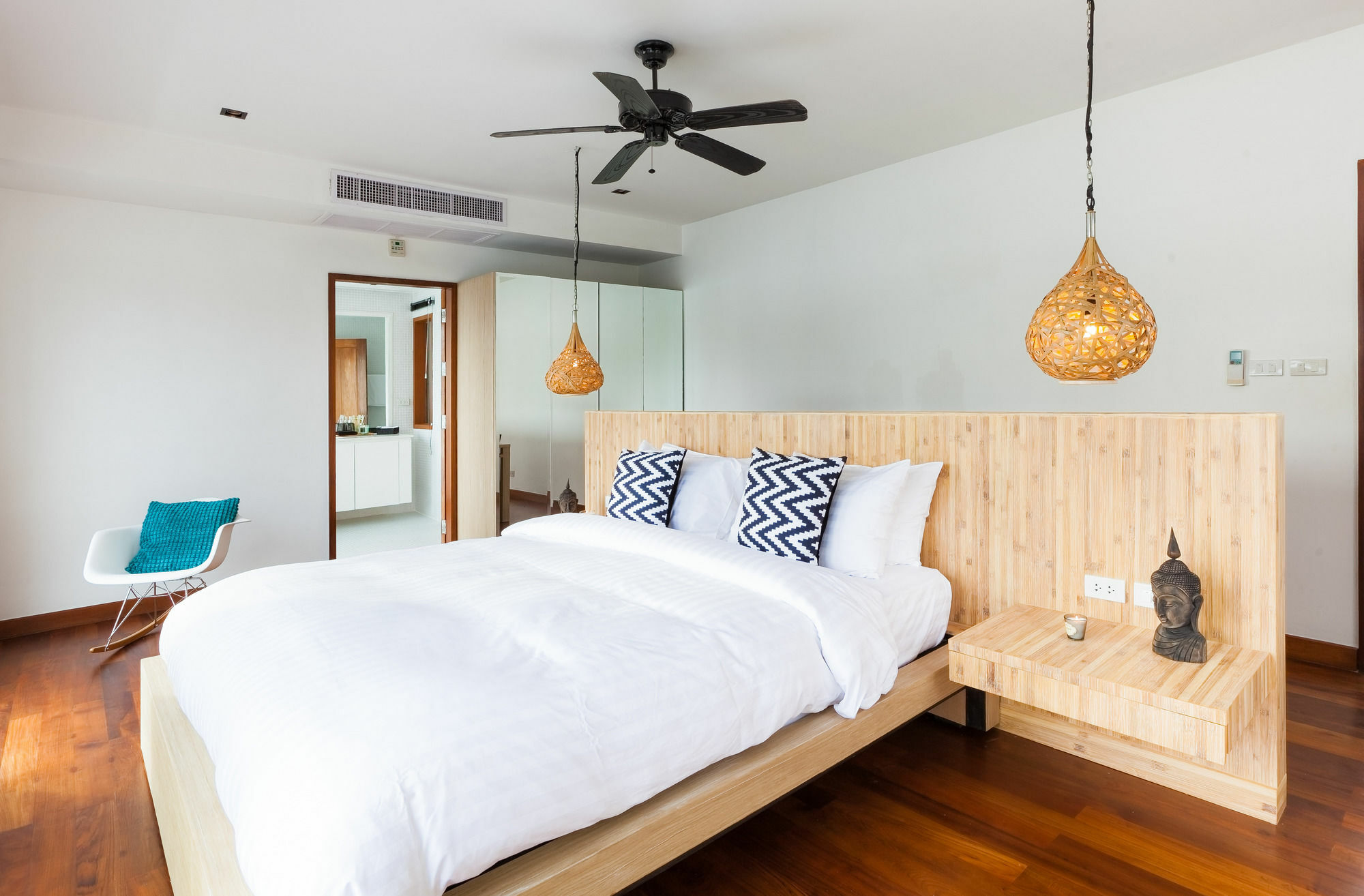 Villa Nevaeh Kamala Beach Buitenkant foto